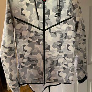 Nike tech hoodie